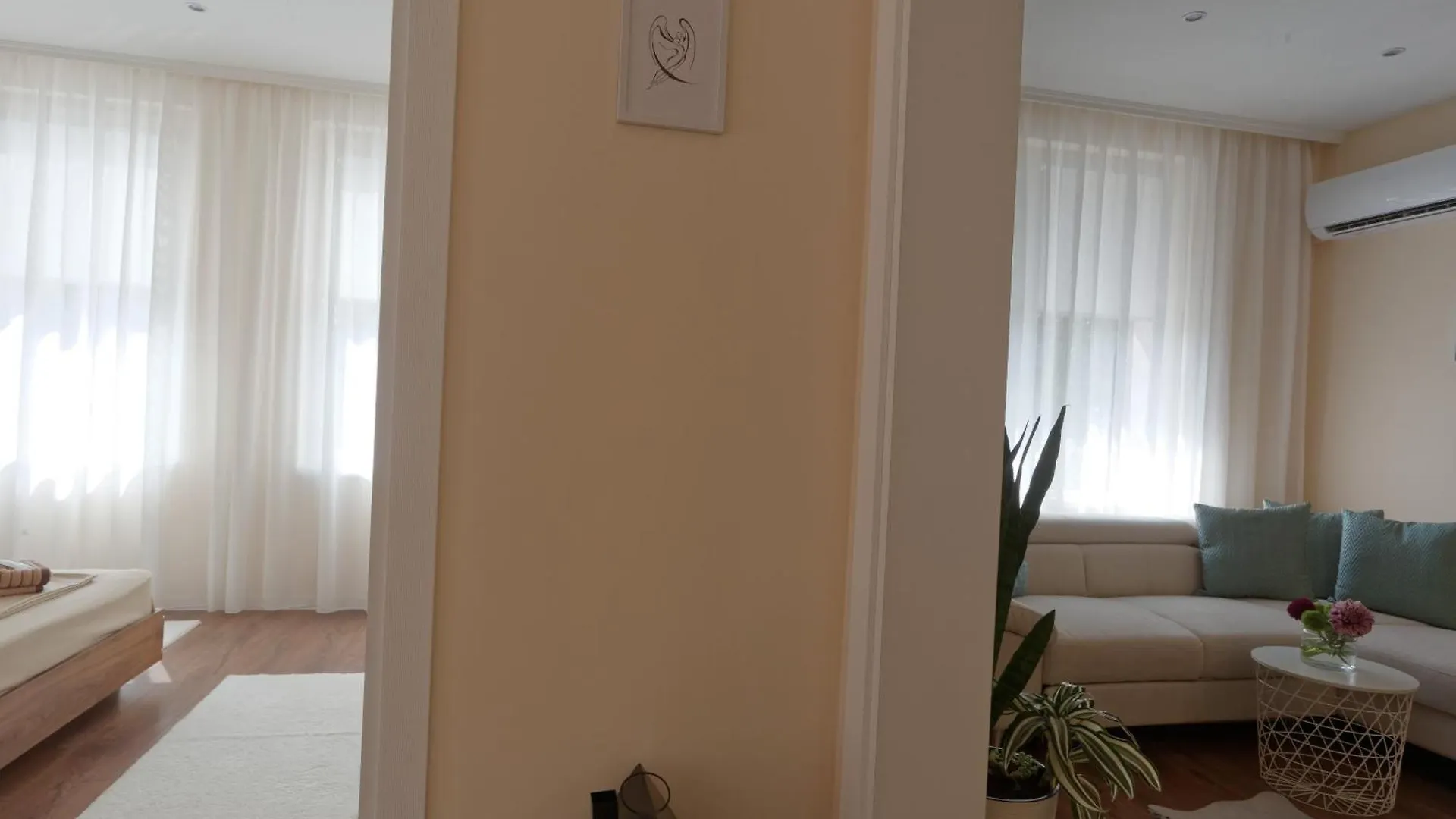 The Modern Suite Life With Terrace Sofia Apartament